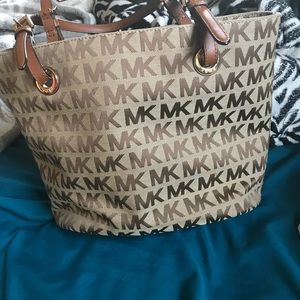 Michael Kors purse